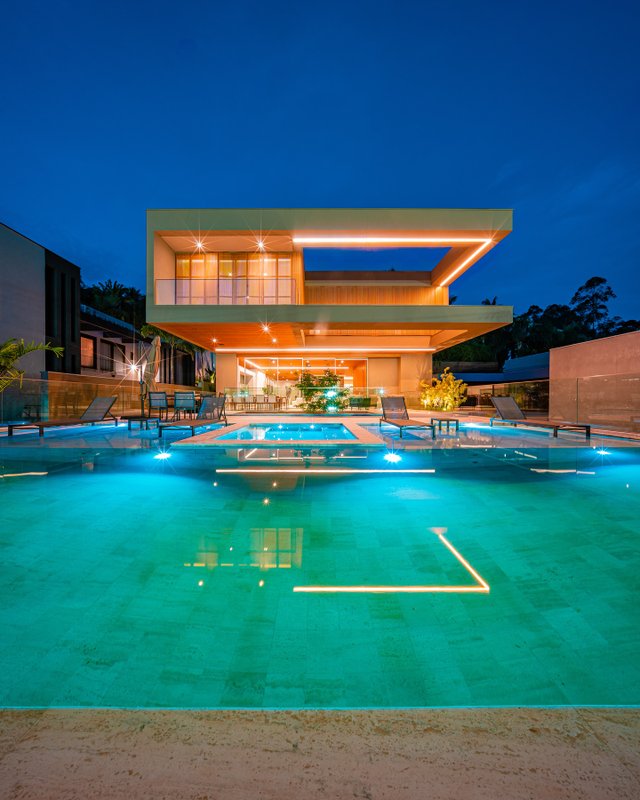 MANSÃO NO TAMBORÉ 2 UMA OBRA-PRIMA DE ARQUITETURA E SOFISTICAÇÃO Alameda Galápagos Santana de Parnaíba - 