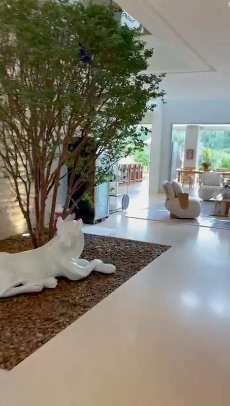 ESPETÁCULO DE LUXO NO TAMBORÉ 3 Avenida Yojiro Takaoka Santana de Parnaíba - 