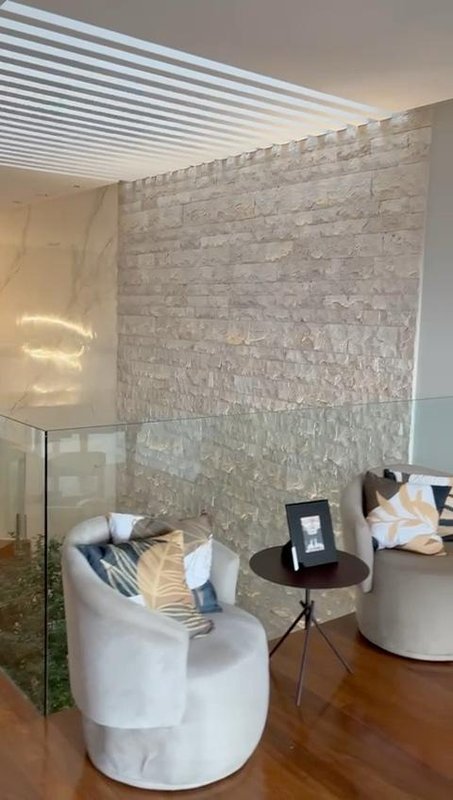 ESPETÁCULO DE LUXO NO TAMBORÉ 3 Avenida Yojiro Takaoka Santana de Parnaíba - 