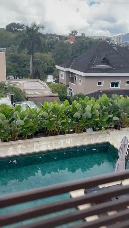 ESPETÁCULO DE LUXO NO TAMBORÉ 3 Avenida Yojiro Takaoka Santana de Parnaíba - 