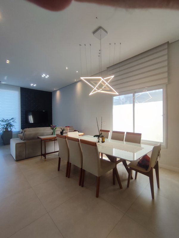 Casa Térrea com Jacuzzi e Espaço Gourmet no Mosaico Essence Avenida Presidente Castelo Branco Mogi das Cruzes - 