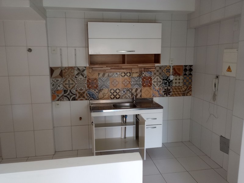 APARTAMENTO 3 QUARTOS SUÍTE VARANDA À VENDA EM BROTAS! Rua Otacílio Santos Salvador - 