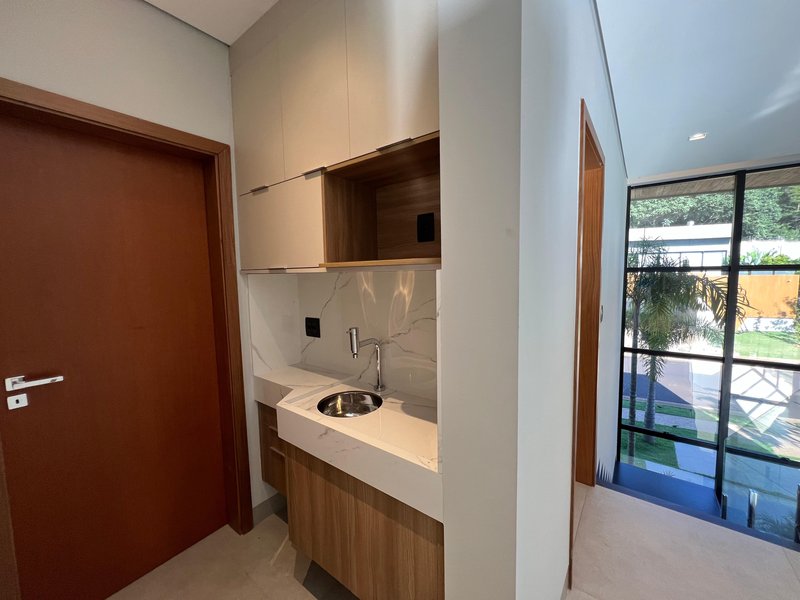 Casa à Venda Condominio Alphaville III, 416,9M², 5 Suítes, Ribeirão Preto/SP Rua Luiz Zaccaro Netto Ribeirão Preto - 