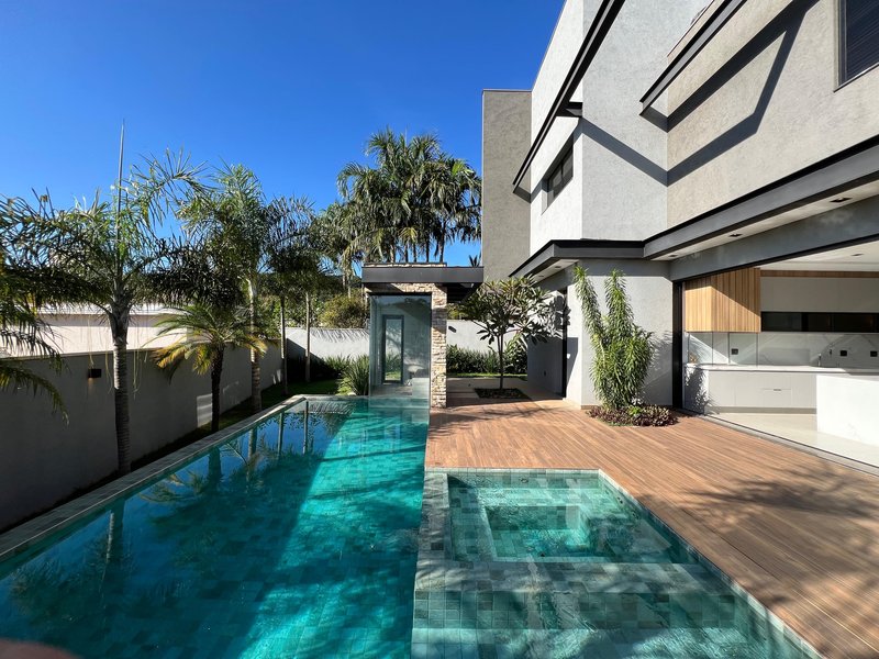 Casa à Venda Condominio Alphaville III, 416,9M², 5 Suítes, Ribeirão Preto/SP Rua Luiz Zaccaro Netto Ribeirão Preto - 