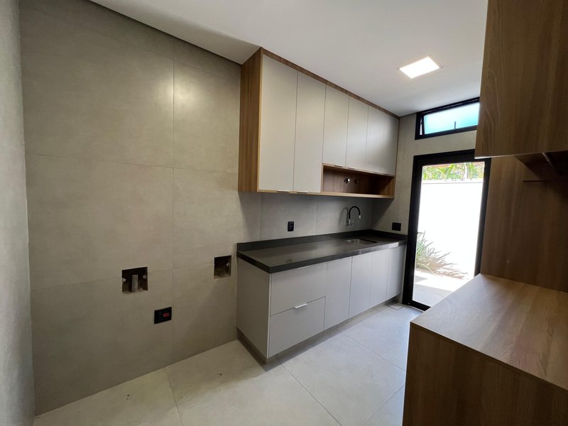 Casa à Venda Condominio Alphaville III, 416,9M², 5 Suítes, Ribeirão Preto/SP Rua Luiz Zaccaro Netto Ribeirão Preto - 