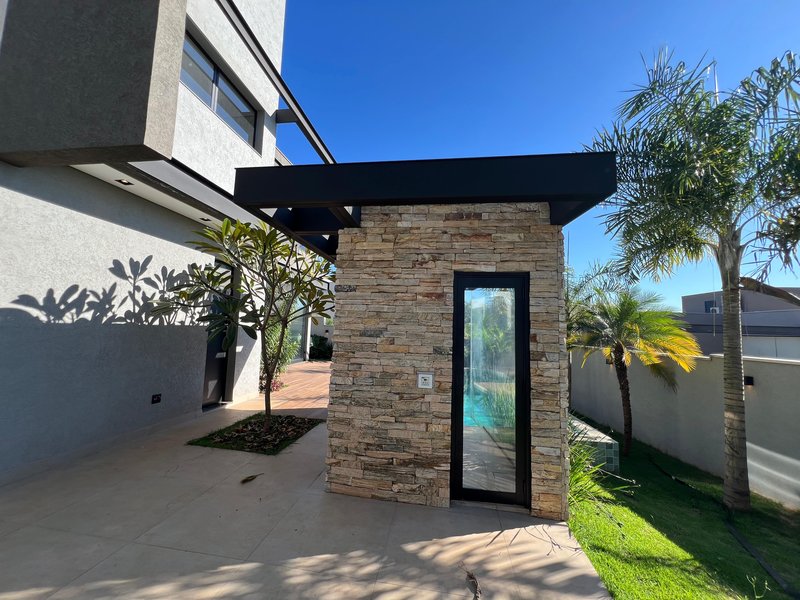 Casa à Venda Condominio Alphaville III, 416,9M², 5 Suítes, Ribeirão Preto/SP Rua Luiz Zaccaro Netto Ribeirão Preto - 