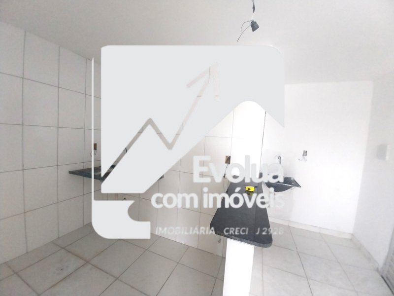 VENDO R$ 60.000 APARTAMENTO 1/4 SEMI ACABADO, PARQUE SÃO CRISTOVÃO - SALVADOR - Salvador - 