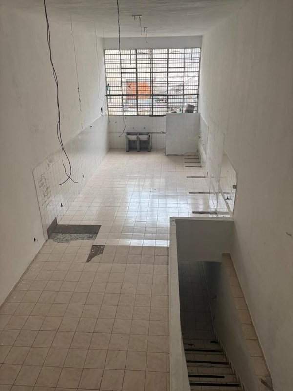 Imóvel Comercial no Bom Retiro com 300m² Rua Anhaia São Paulo - 