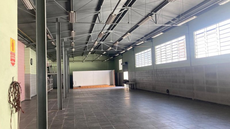 Galpão em Santana com 316m² Rua Doutor Zuquim São Paulo - 