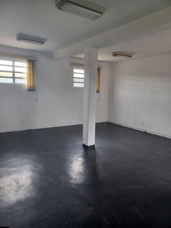 Galpão Comercial com 320m² no Ipiranga Rua Agostinho Gomes São Paulo - 