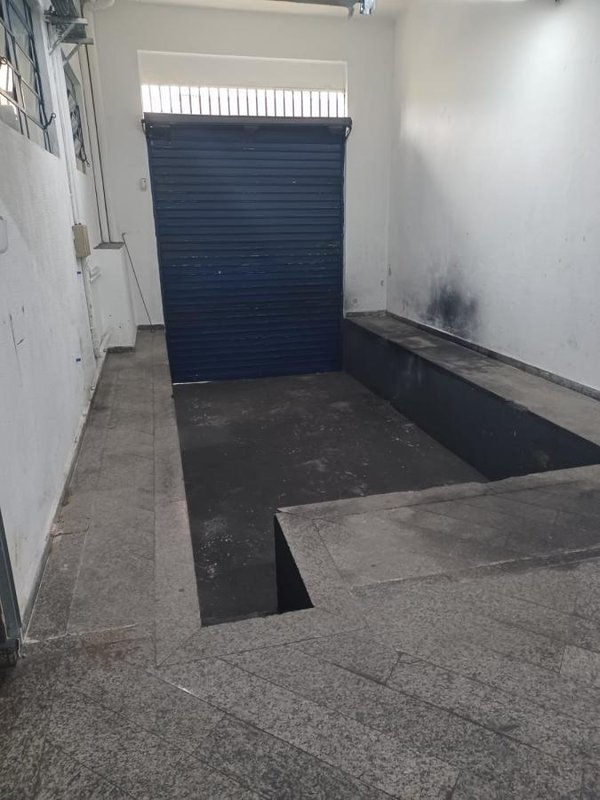 Galpão Comercial com 320m² no Ipiranga Rua Agostinho Gomes São Paulo - 