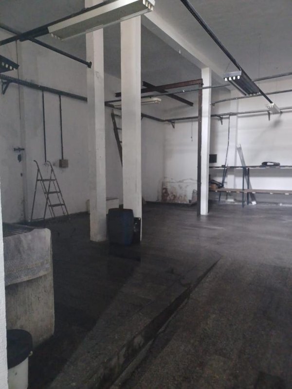 Galpão Comercial com 320m² no Ipiranga Rua Agostinho Gomes São Paulo - 