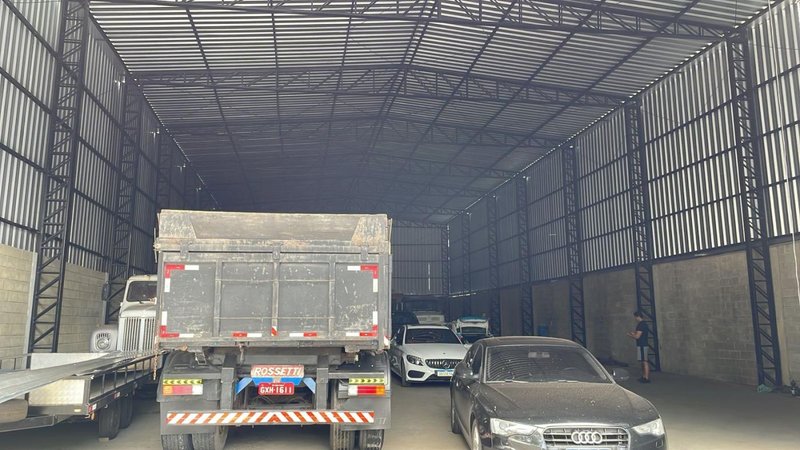 Galpão Comercial na Vila Monumento com 1320m² Avenida Teresa Cristina São Paulo - 