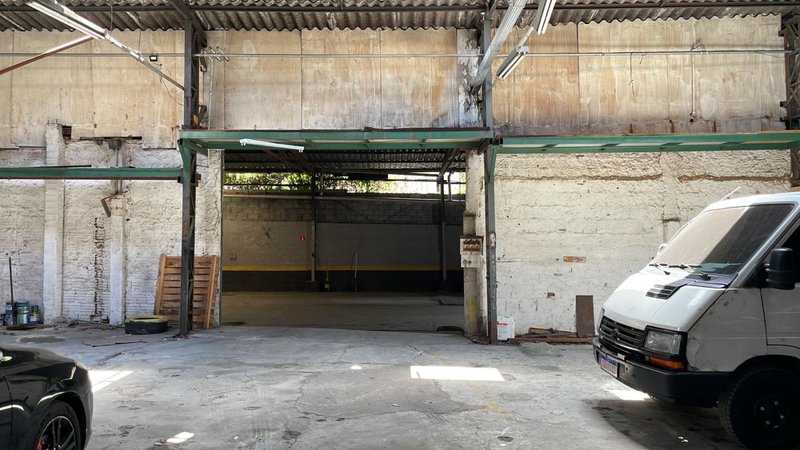 Galpão Comercial com 1000m² no Cambuci Rua Diogo Vaz São Paulo - 
