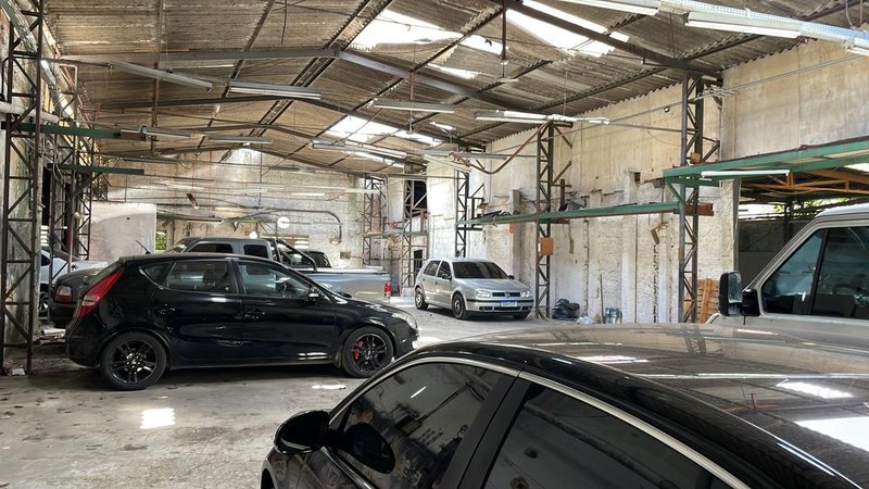 Galpão Comercial com 1000m² no Cambuci Rua Diogo Vaz São Paulo - 