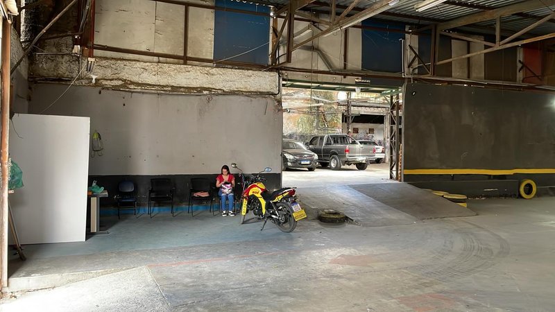 Galpão Comercial com 1000m² no Cambuci Rua Diogo Vaz São Paulo - 