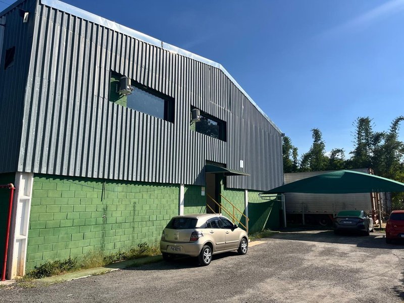 Galpão Comercial em Jundiaí 2500m² Rua Comendador Guilherme Mamprim Louveira - 