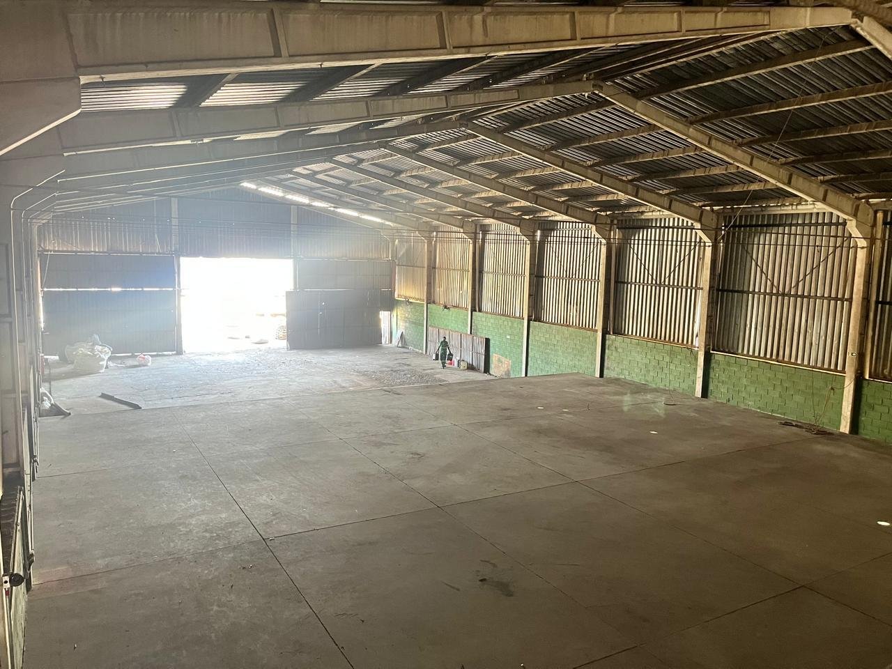 Prédio Inteiro para alugar, 900m² - Foto 1
