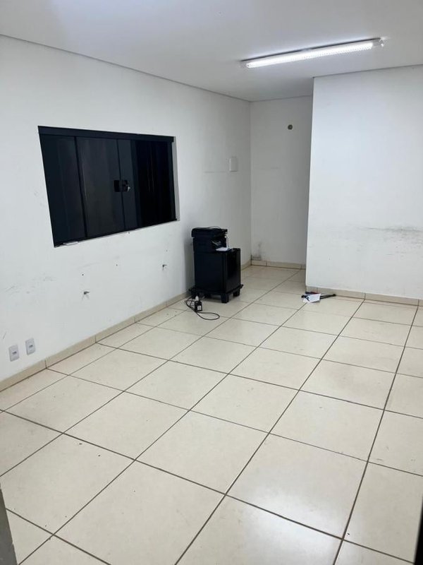 Galpão Comercial em Jundiaí 2500m² Rua Comendador Guilherme Mamprim Louveira - 