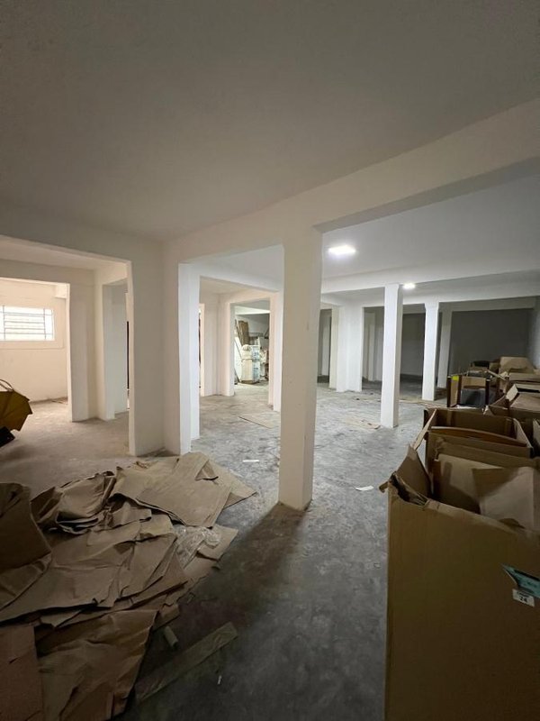 Galpão em Cotia com 800m² Estrada Municipal do Embu Cotia - 