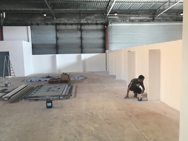 Galpão em Cotia com 800m² Estrada Municipal do Embu Cotia - 