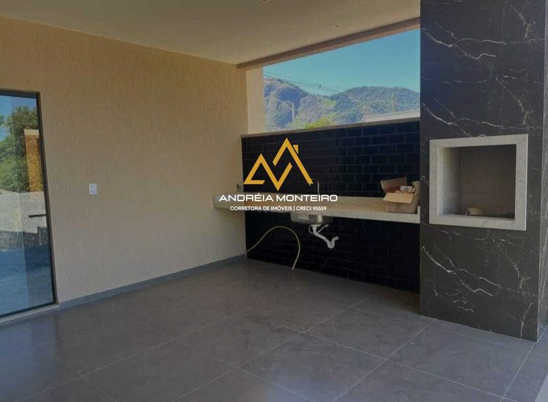 Casa com 3 dormitórios à venda, 175 m² por R$ 980.000,00 - Ubatiba - Maricá/RJ Rodovia Oldemar Guedes de Figueiredo Maricá - 