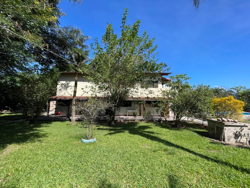 Excelente Propriedade à Venda – Ideal para Investimento ou Lazer Rua Padre Cícero Romão Batista Guapimirim - 
