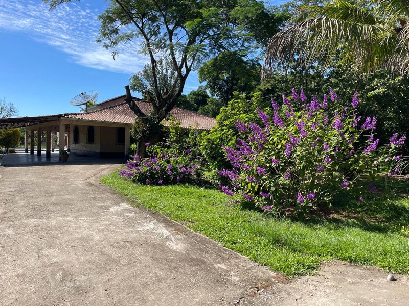 Excelente Propriedade à Venda – Ideal para Investimento ou Lazer Rua Padre Cícero Romão Batista Guapimirim - 