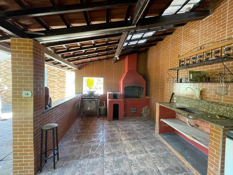 Excelente Propriedade à Venda – Ideal para Investimento ou Lazer Rua Padre Cícero Romão Batista Guapimirim - 