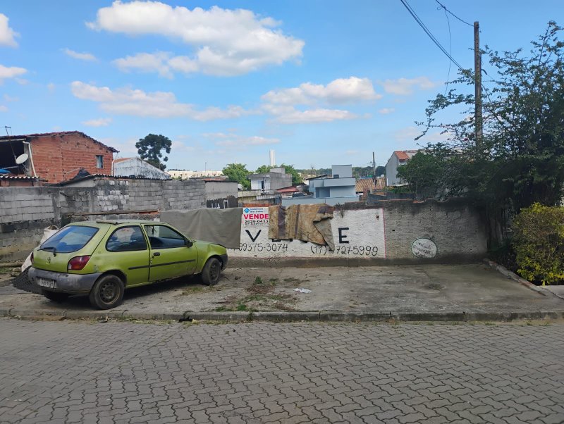 Lote- Jardim Layr - Mogi das Cruzes - 