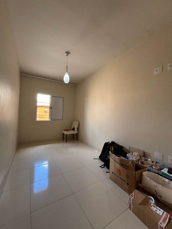Casa Térrea com Quintal Amplo e 3 dormitórios no Bairro Vem Viver Rua Joana Batista Lopes Monteiro Mogi das Cruzes - 