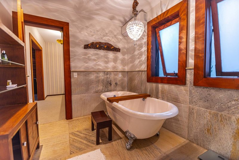 CASA DOS SONHOS - Campos do Jordão - 