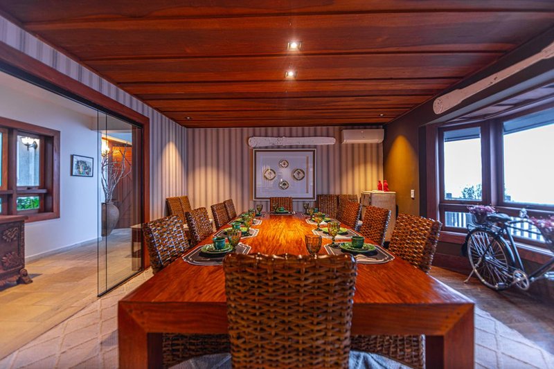 CASA DOS SONHOS - Campos do Jordão - 