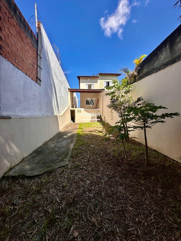 Sobrado 2 dormitórios + 2 vagas de garagem - Itaquaquecetuba - 