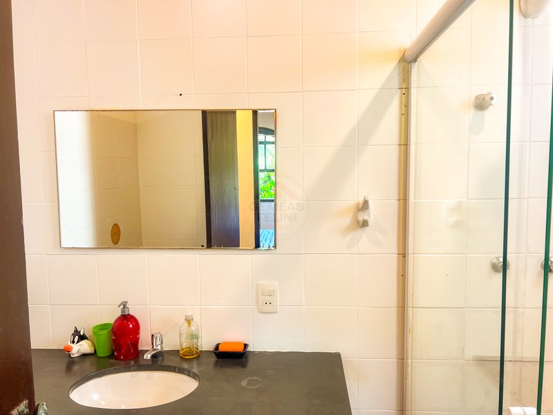 Casa com Piscina Privativa na Barra do Sahy - À VENDA - São Sebastião - 