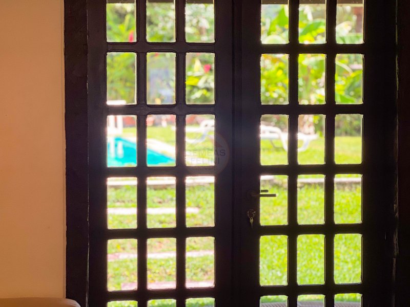 Casa com Piscina Privativa na Barra do Sahy - À VENDA - São Sebastião - 