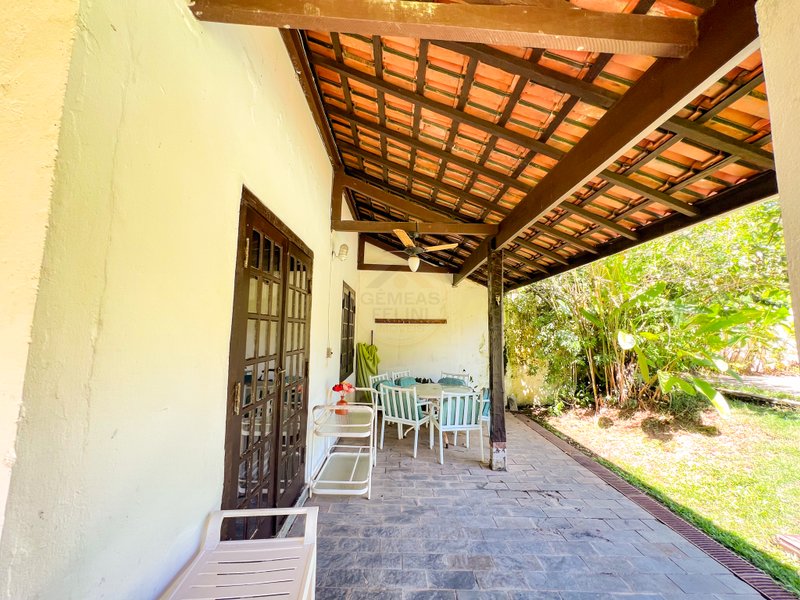 Casa com Piscina Privativa na Barra do Sahy - À VENDA - São Sebastião - 