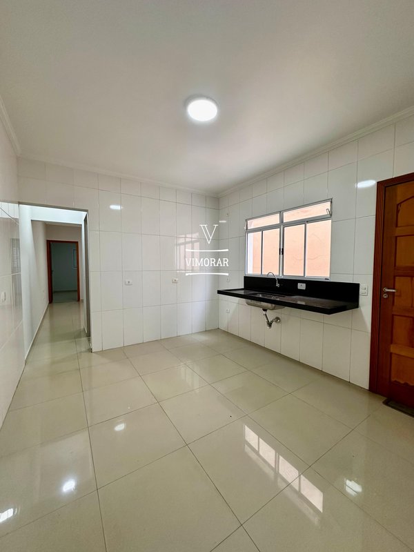 Casa térrea 2 dormitórios + 2 vagas de garagem - Guarulhos - 
