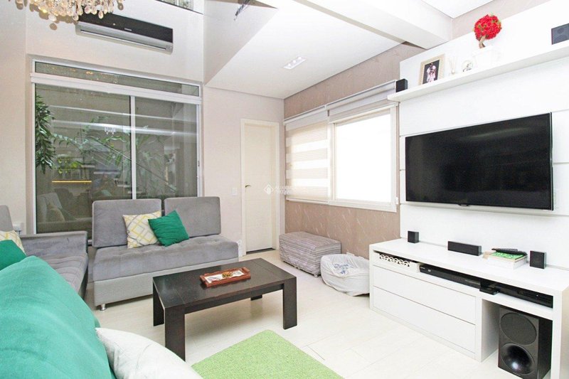 Sobrado com 3 quartos 250m²  Ecoville Porto Alegre/RS Avenida Ecoville Porto Alegre - 