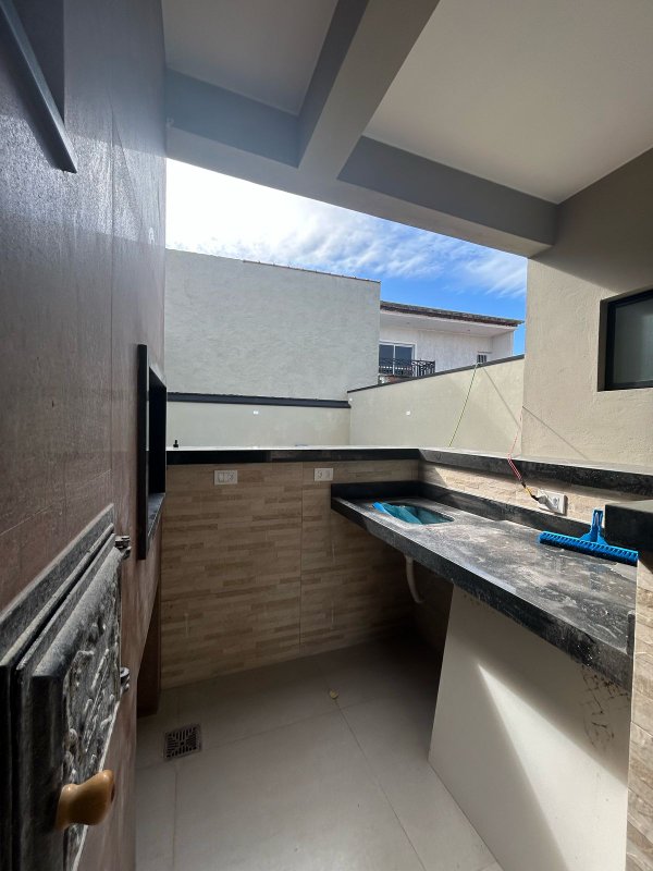 🏡 SOBRADO INCRÍVEL À VENDA – GOLFINHO - Caraguatatuba - 