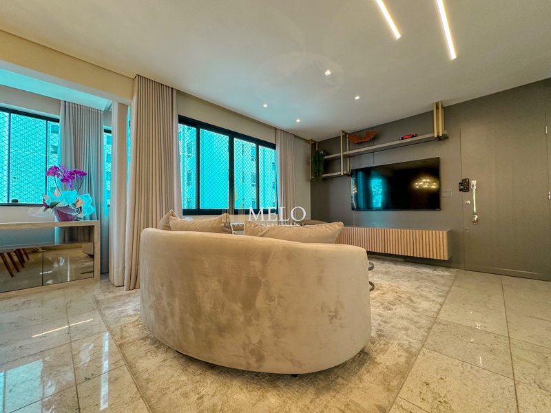 Belíssimo Apartamento para locação no bairro Belvedere por R$11.000,00 - Belo Horizonte - 