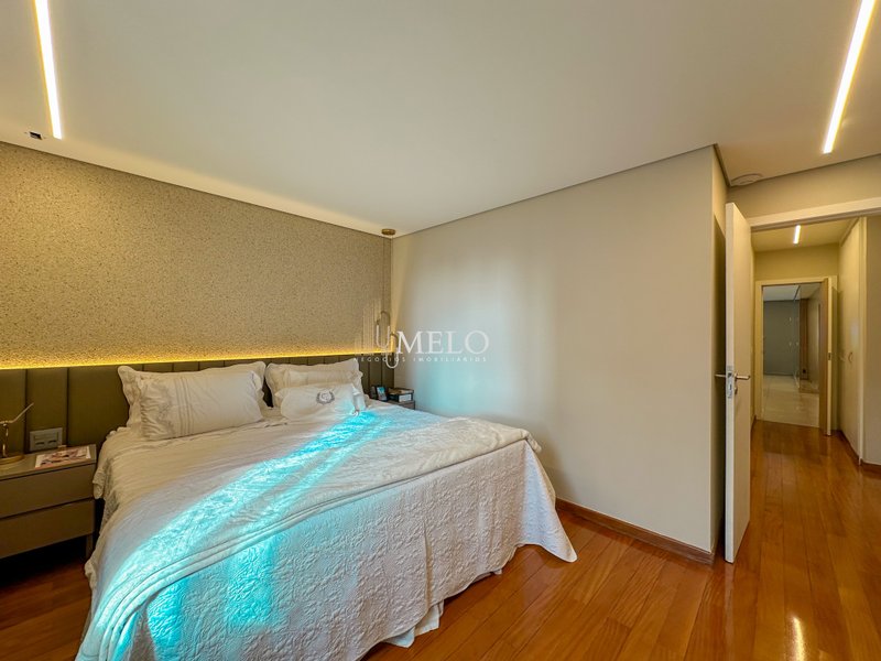 Belíssimo Apartamento para locação no bairro Belvedere por R$11.000,00 - Belo Horizonte - 