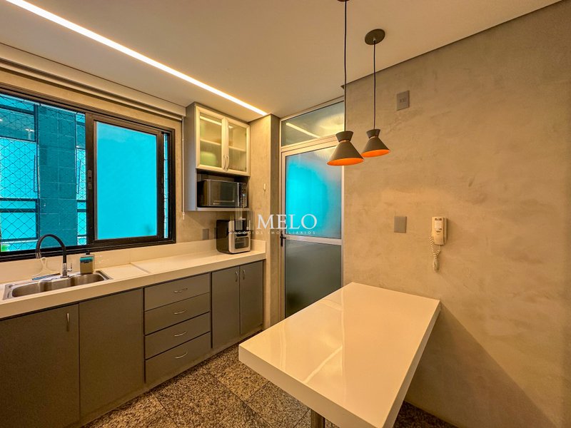 Belíssimo Apartamento para locação no bairro Belvedere por R$11.000,00 - Belo Horizonte - 