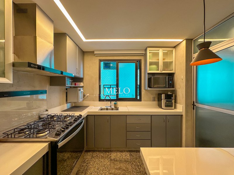 Belíssimo Apartamento para locação no bairro Belvedere por R$11.000,00 - Belo Horizonte - 