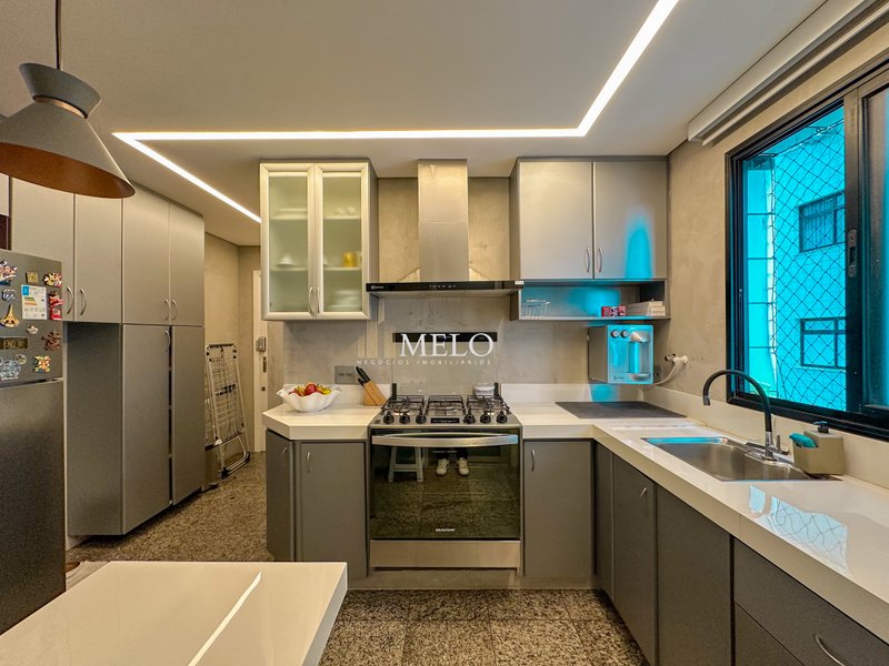 Belíssimo Apartamento para locação no bairro Belvedere por R$11.000,00 - Belo Horizonte - 