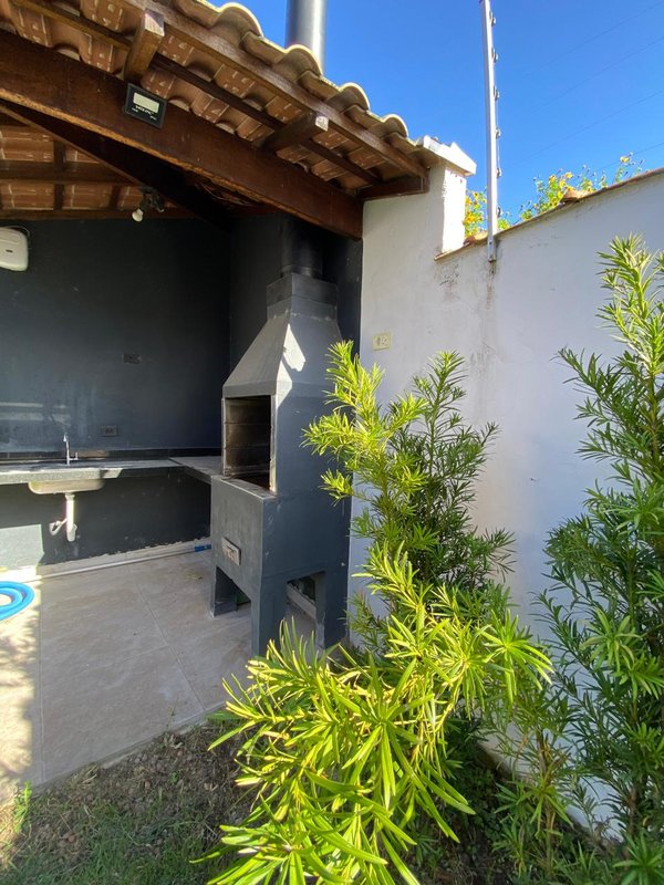 Sobrado à Venda – Conforto e elegância em um só lugar! - Caraguatatuba - 