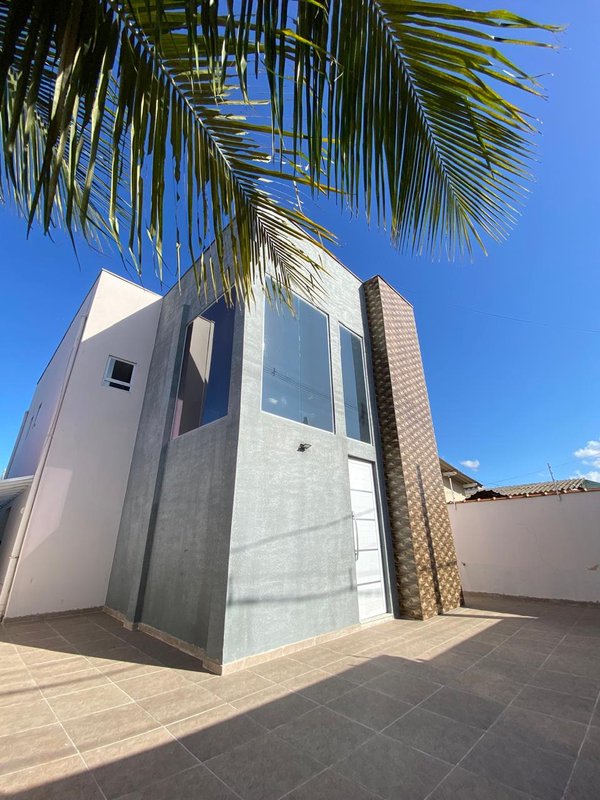 Sobrado à Venda – Conforto e elegância em um só lugar! - Caraguatatuba - 
