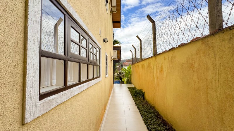 Casa na Praia de Juquehy - LOCAÇÃO DIÁRIA - São Sebastião - 