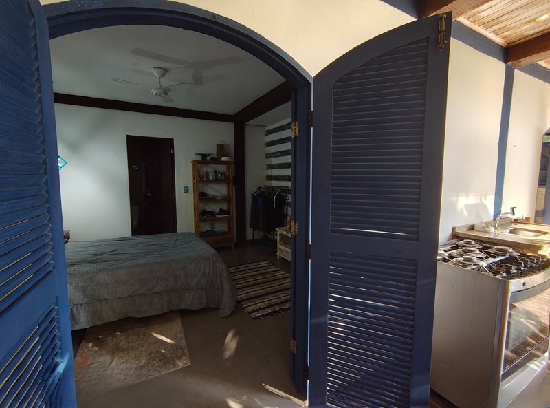 VENDE-SE LINDA CASA 606M2 TERRENO 130M2 CONSTRUIDOS - LINDA - ACEITA FINANCIAMENTO Alameda dos Jacarandás Ilhabela - 