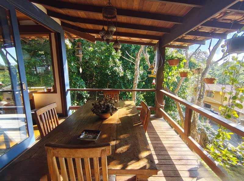 VENDE-SE LINDA CASA 606M2 TERRENO 130M2 CONSTRUIDOS - LINDA - ACEITA FINANCIAMENTO Alameda dos Jacarandás Ilhabela - 